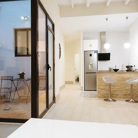 Luxury Apartment Penuelas Free Parking Sevilla Exteriör bild