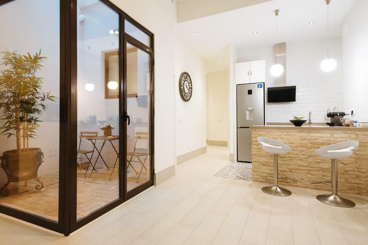 Luxury Apartment Penuelas Free Parking Sevilla Exteriör bild