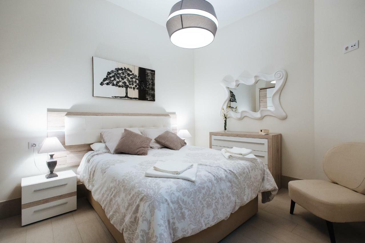 Luxury Apartment Penuelas Free Parking Sevilla Exteriör bild