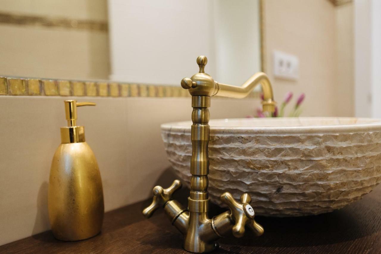 Luxury Apartment Penuelas Free Parking Sevilla Exteriör bild