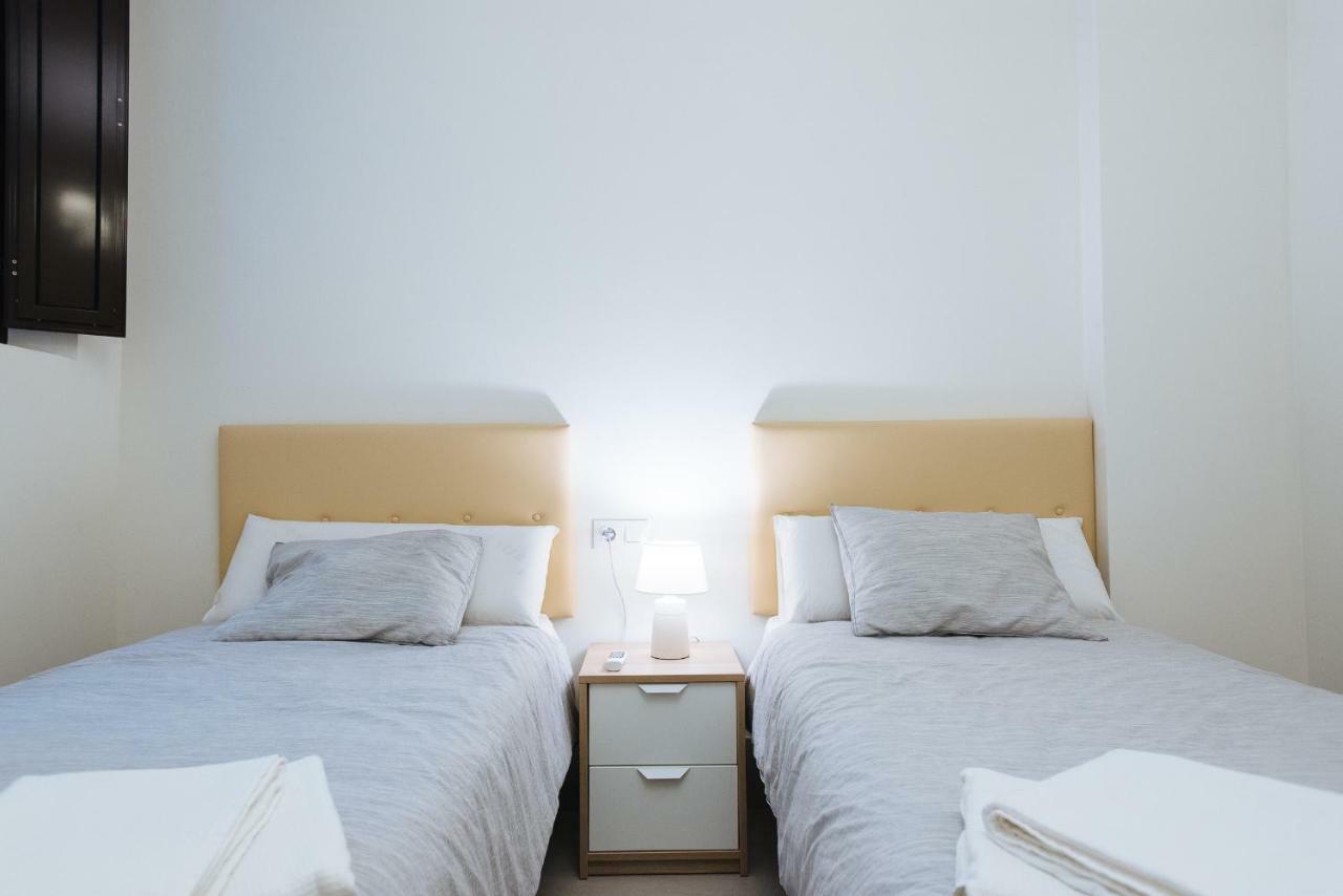 Luxury Apartment Penuelas Free Parking Sevilla Exteriör bild
