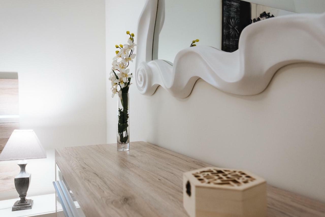 Luxury Apartment Penuelas Free Parking Sevilla Exteriör bild