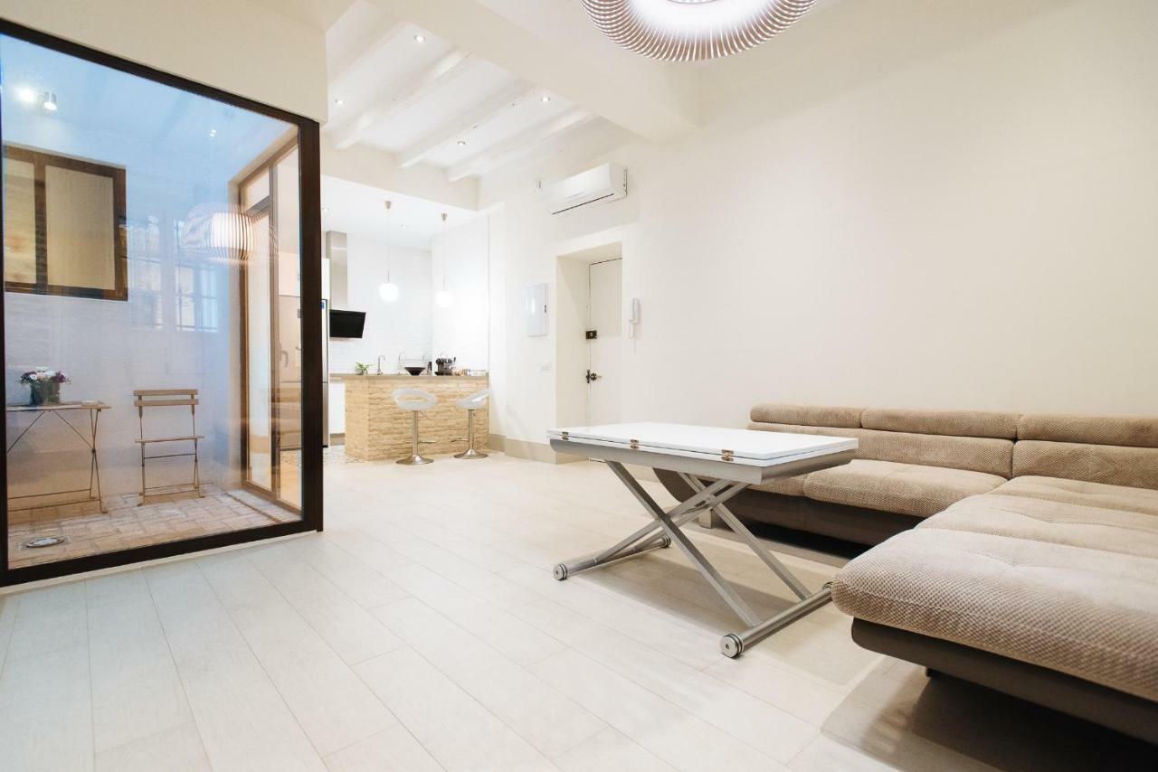 Luxury Apartment Penuelas Free Parking Sevilla Exteriör bild