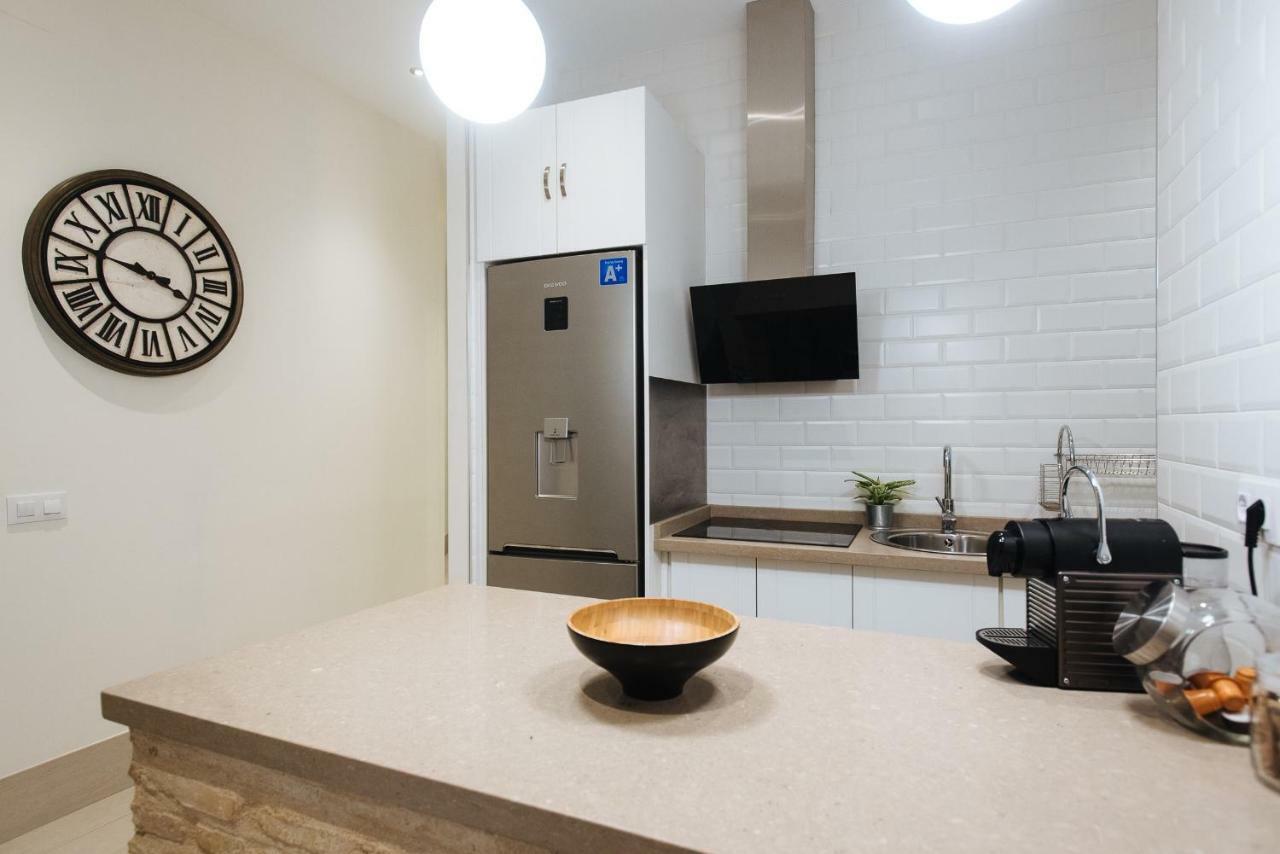 Luxury Apartment Penuelas Free Parking Sevilla Exteriör bild