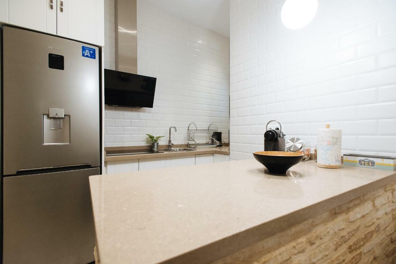 Luxury Apartment Penuelas Free Parking Sevilla Exteriör bild
